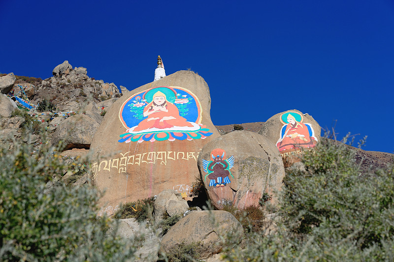 佛教mani石头-om mani padme哼。哲蚌寺monastery-Tibet。1198