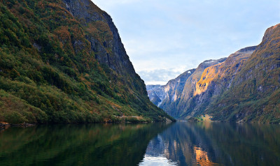 挪威峡湾的美景。