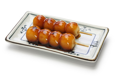 Mitarashi dango，日本甜酱油粽子
