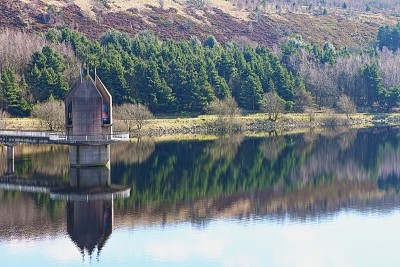 scamden Water，英国西约克郡
