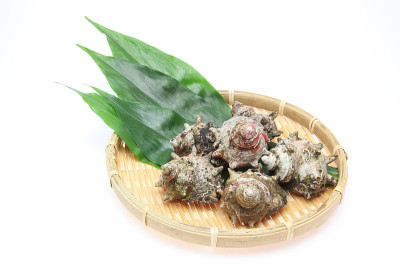 竹滤锅上的带角头巾