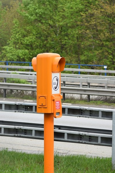德国高速公路紧急电话