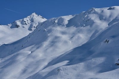 瓦尔梅尼尔山脉冬季滑雪区位于法国阿尔卑斯欧洲萨伏伊