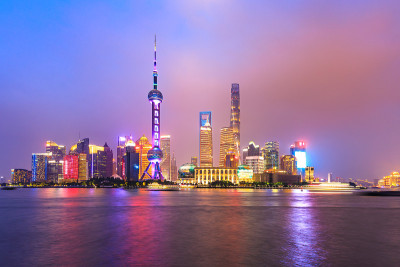 上海的夜市景观和五彩缤纷的灯光