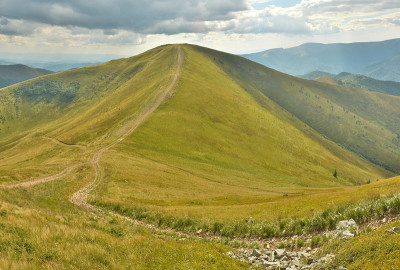 群山全景