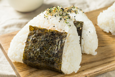 自制日本金枪鱼蛋黄酱饭团