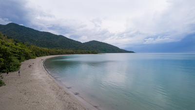 鸟瞰磨难角海滩