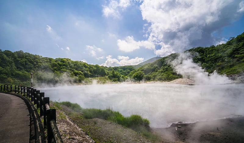 日本北海道登别温泉大韵沼湖硫磺温泉