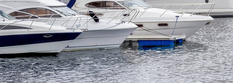 Speedsboats