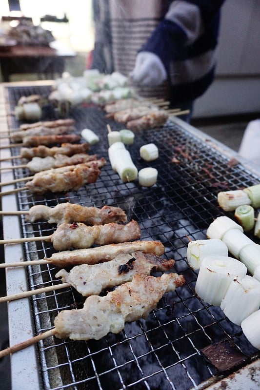 日本的烤鸡肉串