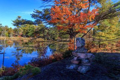 Inukshuk在秋天
