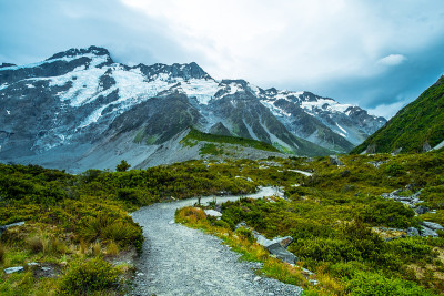 库克山美丽的景色和环境，而徒步霍克山谷轨道。新西兰。