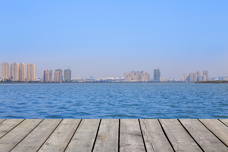 现代城市宽河