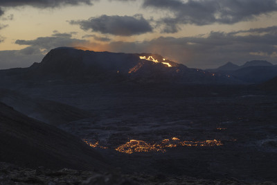 Grindavík，冰岛活火山火山口熔岩