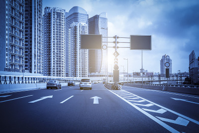 城市道路与现代建筑