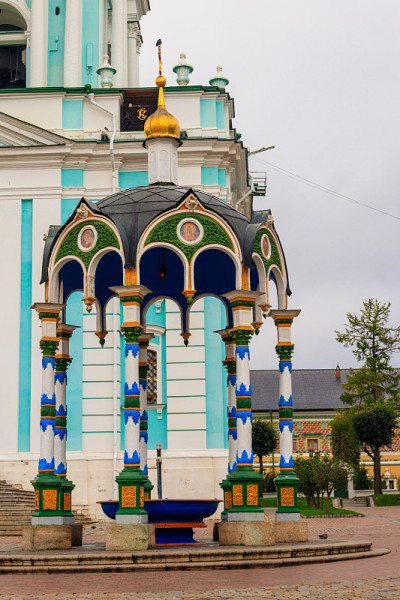 圣水喷泉三一Lavra圣Sergius在Sergiev Posad，俄罗斯