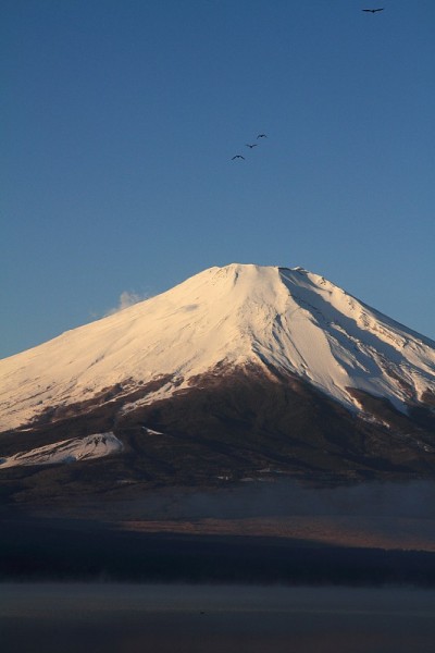 山中湖的红富士(红色的富士山)