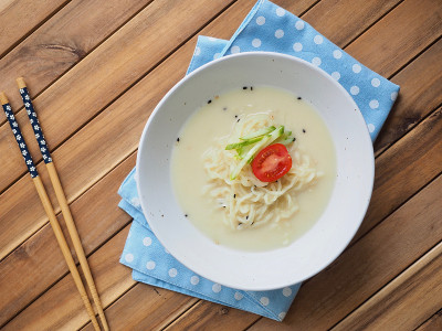 韩式食用豆面，冷豆汤面