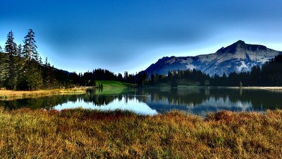lauensee瑞士山伯纳湖