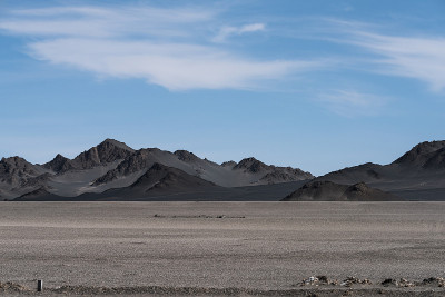 荒山在岩石沙漠景观