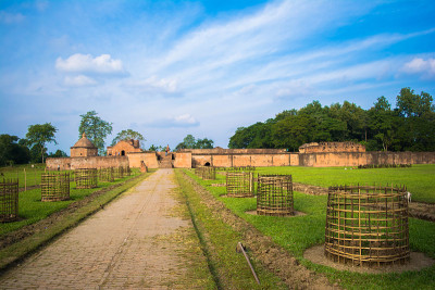 Talatal Ghar位于阿萨姆邦Sivasagar的Rangpur。大阿康最宏伟的建筑