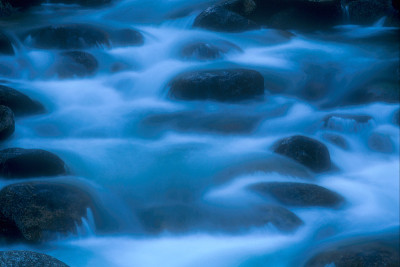 水01