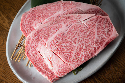 日本大理石肥和牛牛
