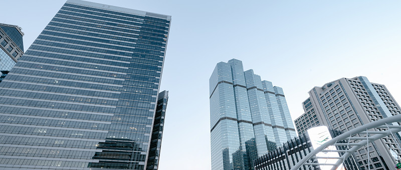 摩天大楼的观点商业办公城市。