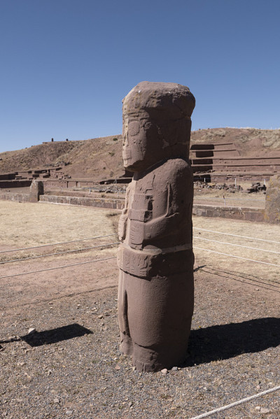 玻利维亚蒂瓦纳库(Tiahuanaco)的庞塞巨石