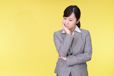 沮丧的亚洲女商人