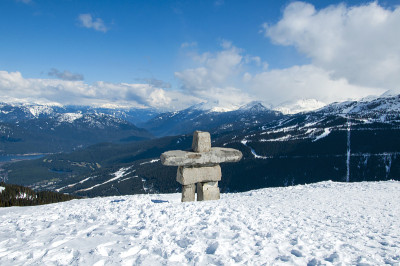 惠斯勒山上的Inukshuk