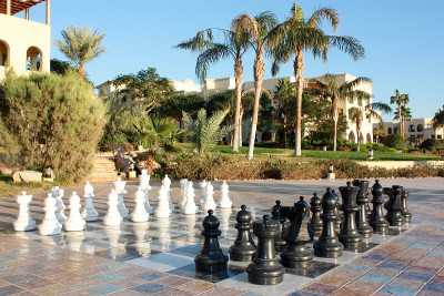 象棋人物在户外的起始位置，约旦