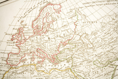 欧洲1825