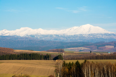 山有雪山，山有秋山