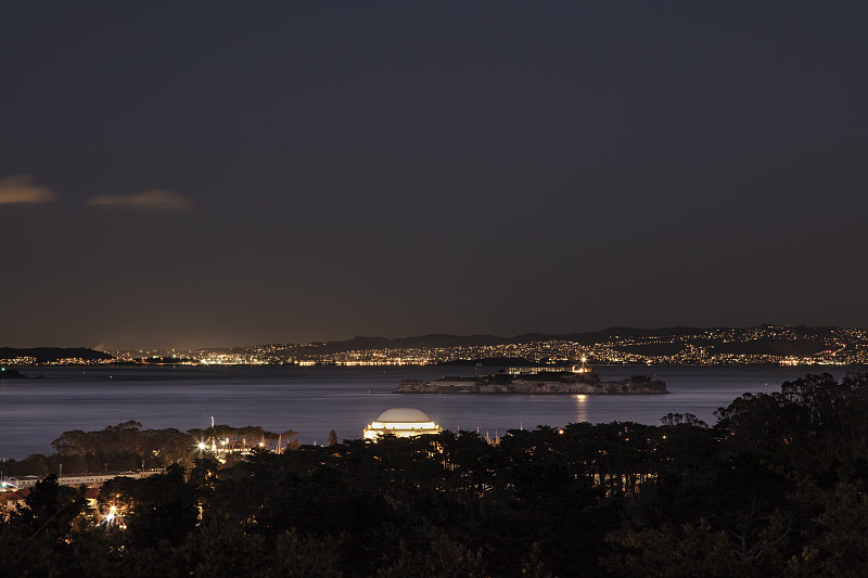 旧金山湾的夜晚