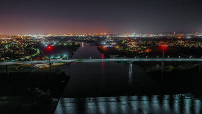 厄斯金大桥的夜晚