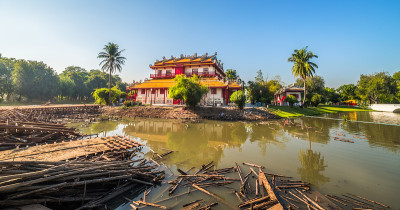 Phra Thinang Wehart Chamrun在Bang Pa-In皇宫或颐和园在大城府，泰
