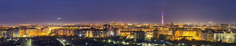乌克兰Ivano-Frankivsk市全景夜航图。
