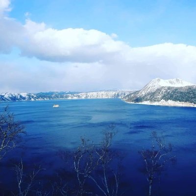 马淑湖的冬天，日本最透明的湖。