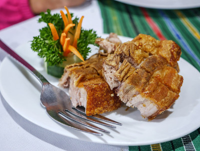传统菲律宾食物- Lechon Kawali