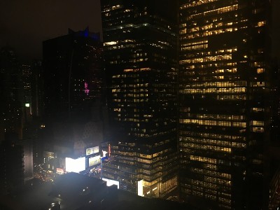 纽约曼哈顿摩天大楼的夜晚。