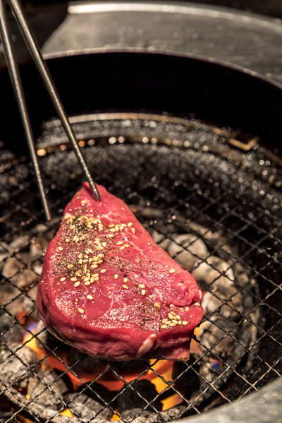 日式烧肉烤牛肉