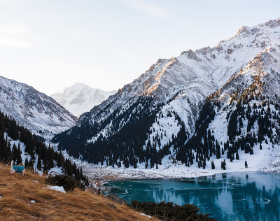 山湖