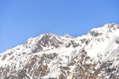 前山