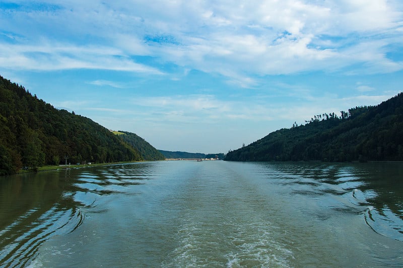 多瑙河流域的全景