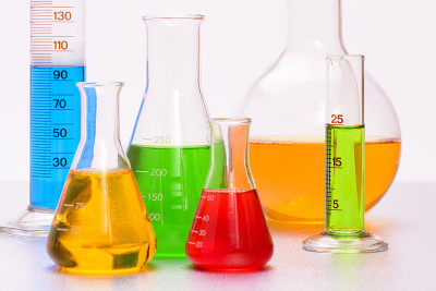科学实验室的玻璃器皿