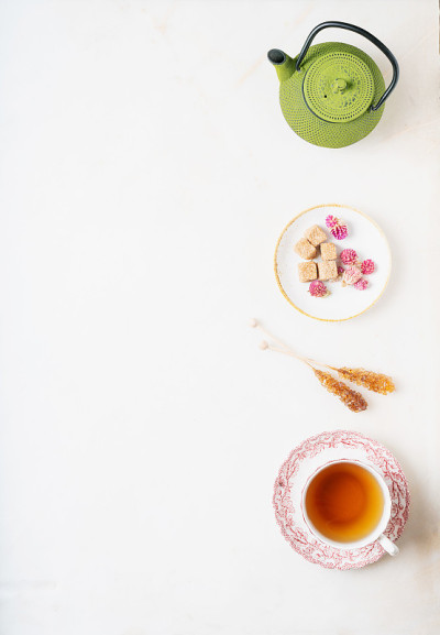 一杯花草茶。