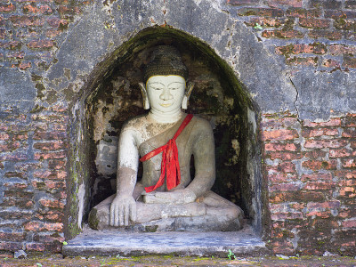 缅甸Mrauk U的佛像