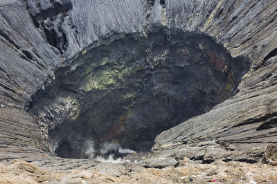 印度尼西亚。Java。布罗莫火山的火山口。