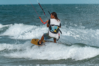 Kitesurfer在行动